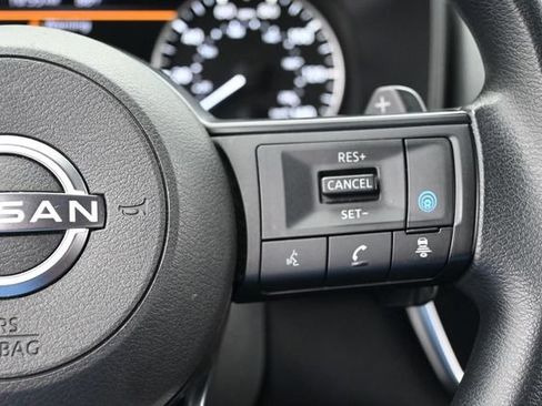 Used 2024 Nissan Rogue SV AWD/4WD image 22