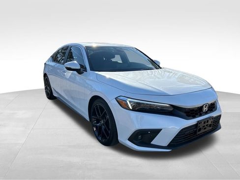 Used 2024 Honda Civic Sport Touring image 7