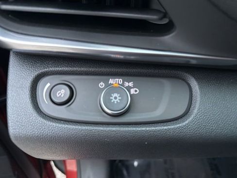 Used 2024 Buick Envista Preferred w/ Convenience I Package image 29