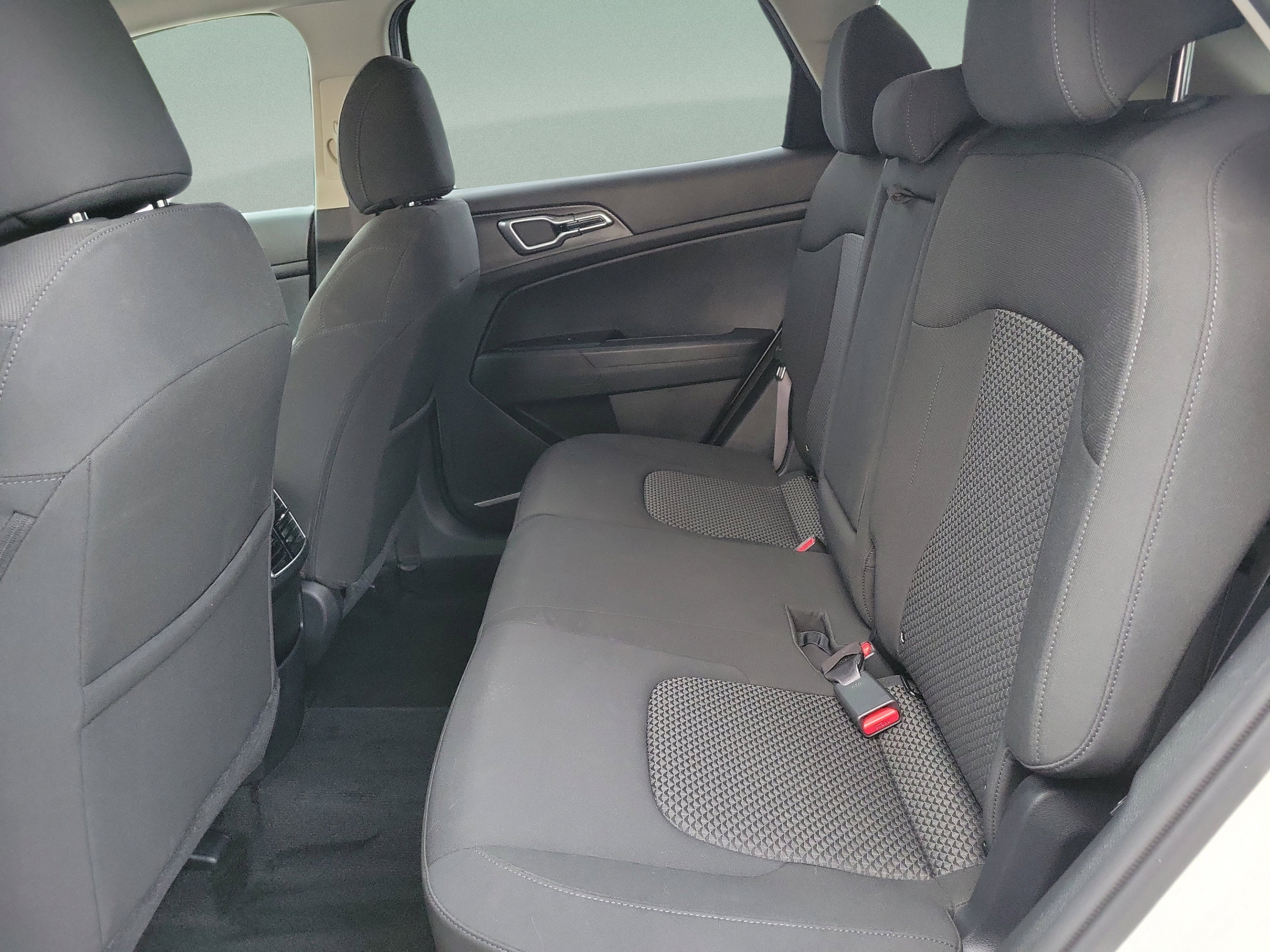 Certified 2023 Kia Sportage LX FWD image 11