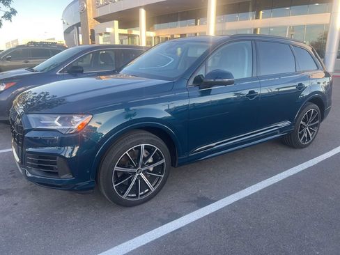 Used 2022 Audi Q7 3.0T Premium Plus AWD/4WD image 2