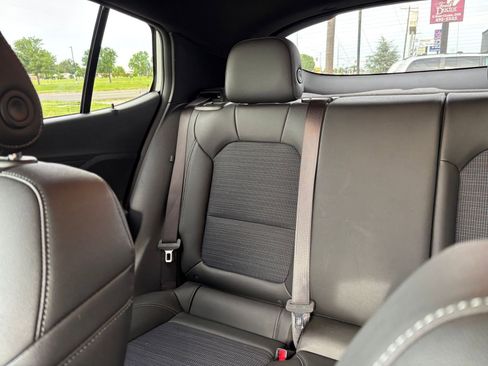 Used 2025 Buick Envista Preferred FWD image 38