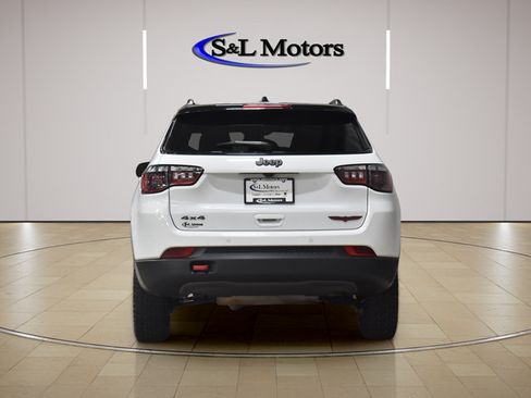 Used 2025 Jeep Compass Trailhawk AWD/4WD image 7