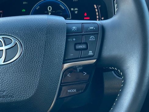 Certified 2025 Toyota Camry SE image 16