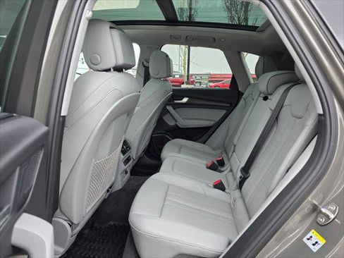 Used 2025 Audi Q5 Prestige w/ Prestige Package AWD/4WD image 16