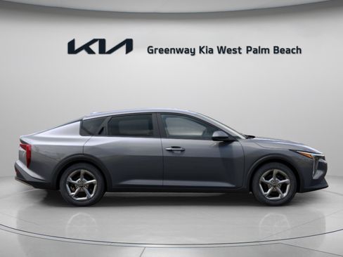 New 2026 Kia K4 FWD image 8