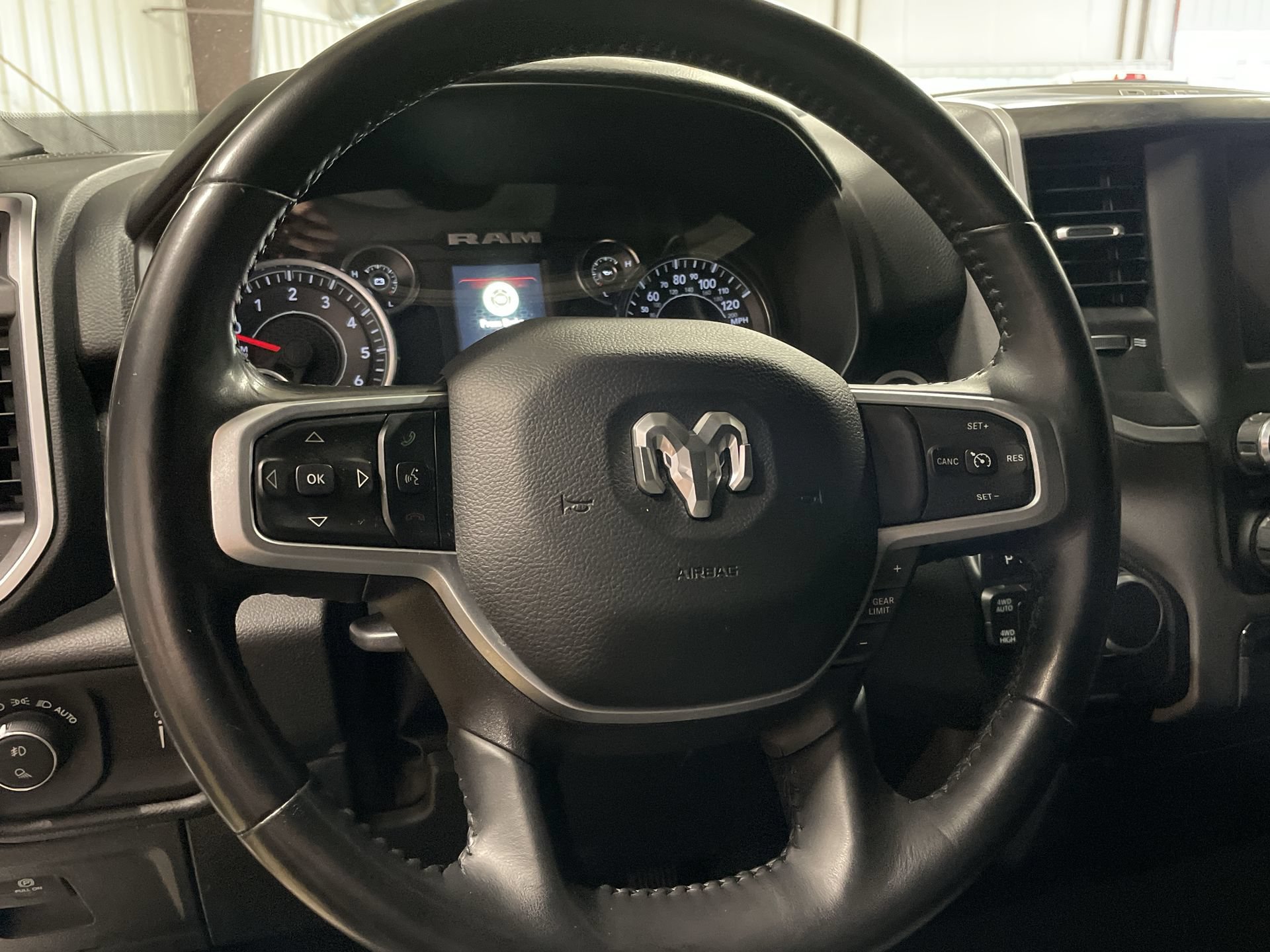 Used 2023 RAM 1500 Lone Star AWD/4WD image 16
