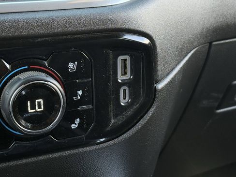 Used 2024 Chevrolet Silverado 1500 LTZ AWD/4WD image 21