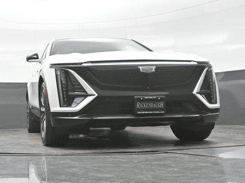 Certified 2024 Cadillac Lyriq Sport AWD/4WD image 22