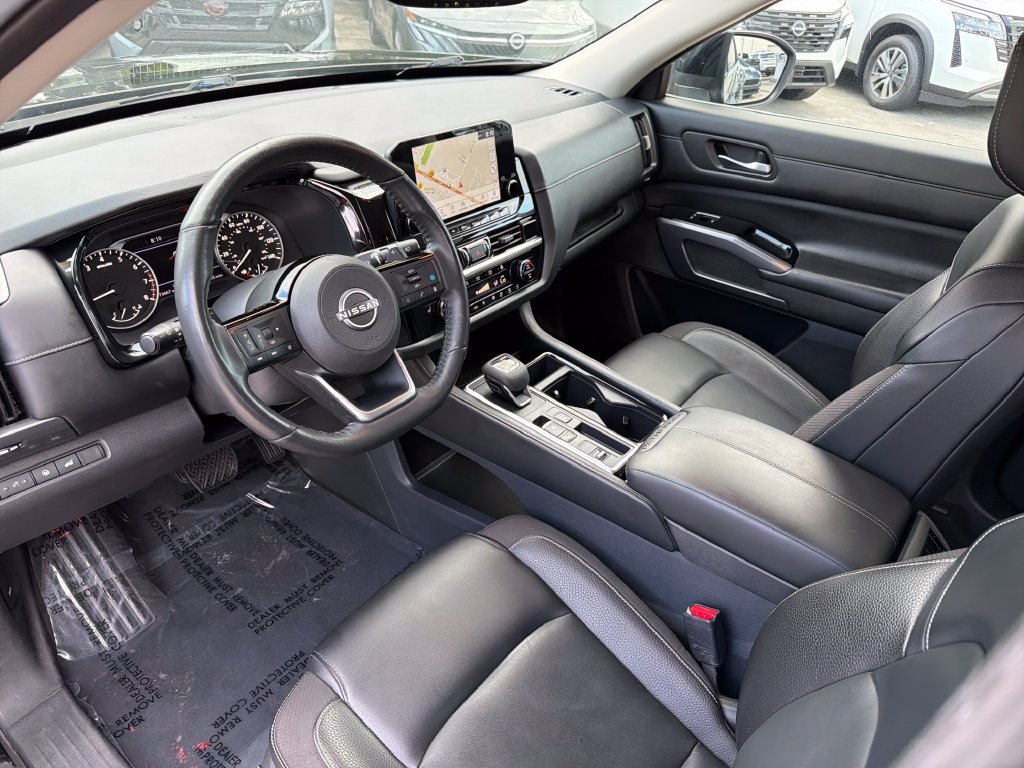 Used 2022 Nissan Pathfinder SL FWD image 14