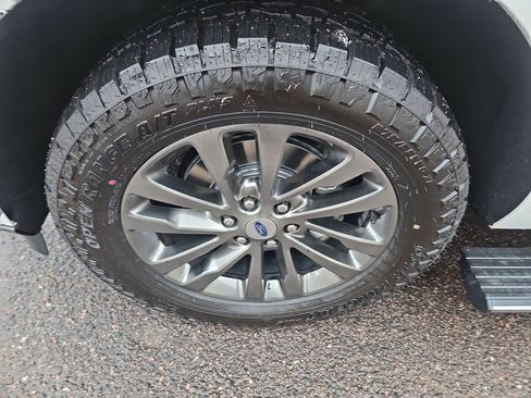 Used 2019 Ford Expedition Limited AWD/4WD image 27