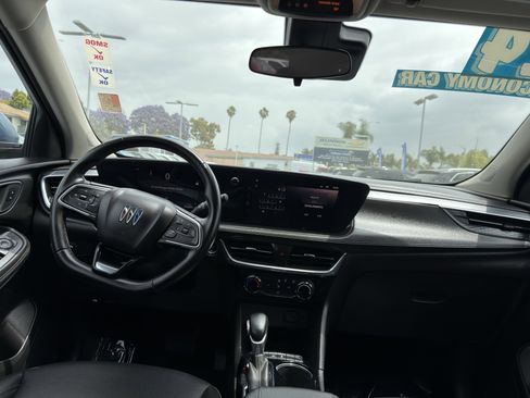 Used 2024 Buick Encore GX Sport Touring FWD image 19