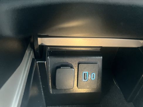 Used 2023 Ford Explorer ST-Line w/ Class IV Trailer Tow Package image 24