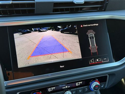 Used 2025 Audi Q3 2.0T Premium image 18