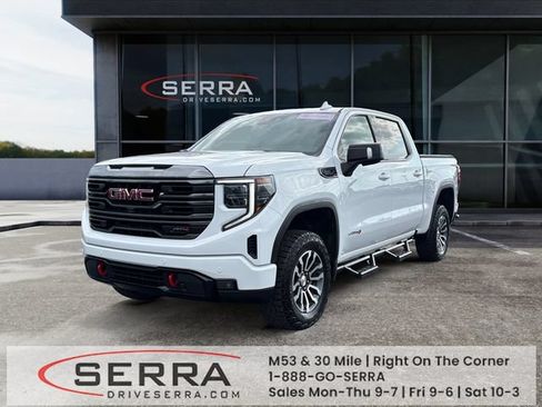 Used 2023 GMC Sierra 1500 AT4 w/ Technology Package AWD/4WD image 1