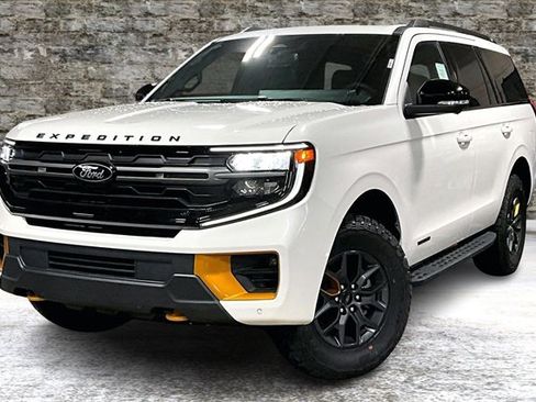 New 2025 Ford Expedition Tremor image 2