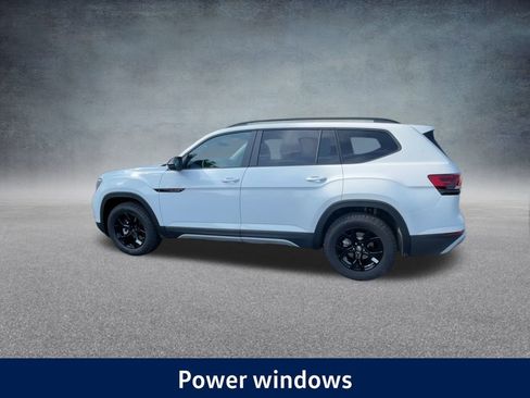 New 2025 Volkswagen Atlas Peak Edition SE image 16