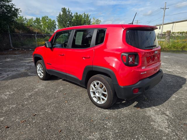 Used 2023 Jeep Renegade Latitude AWD/4WD image 6