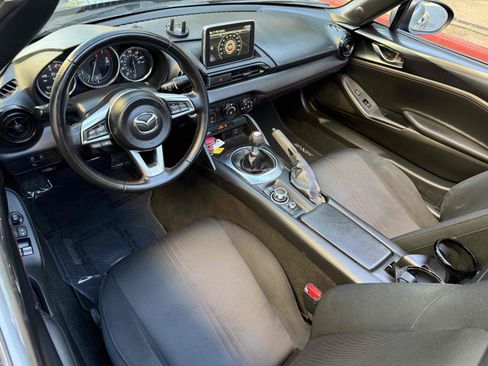 Used 2017 MAZDA MX-5 Miata RF Club w/ Brembo/BBS Package image 38