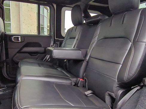 Used 2022 Jeep Wrangler Unlimited Sahara w/ Safety Group image 22