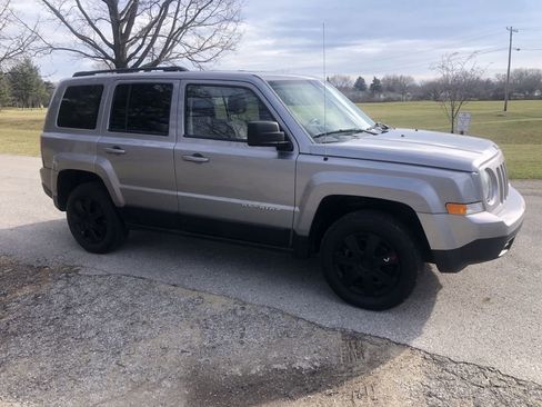 Used 2016 Jeep Patriot Sport w/ Power Value Group image 10