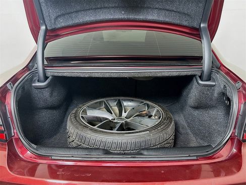 Used 2018 Dodge Charger R/T Scat Pack image 13