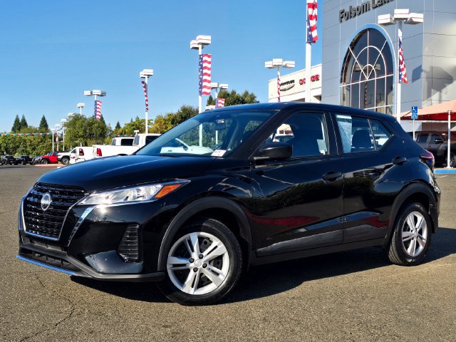 Used 2024 Nissan Kicks S FWD image 3