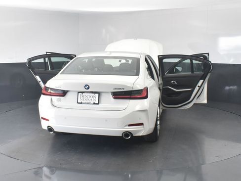Used 2025 BMW 330i xDrive Sedan image 27