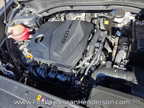 Used 2023 Hyundai Santa Fe SEL w/ Cargo Package image 18