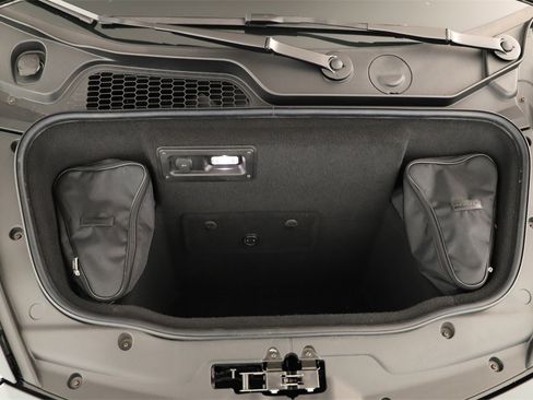 Used 2022 Lamborghini Huracan EVO image 26