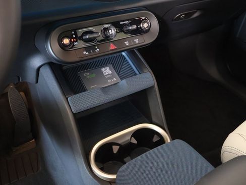 New 2025 MINI Cooper Countryman SE w/ Comfort Package Max image 9