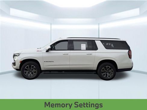Used 2023 Chevrolet Suburban Z71 w/ Luxury Package AWD/4WD image 14