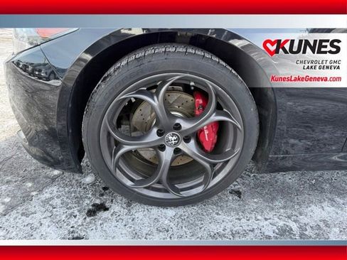Used 2021 Alfa Romeo Giulia Ti Sport image 13