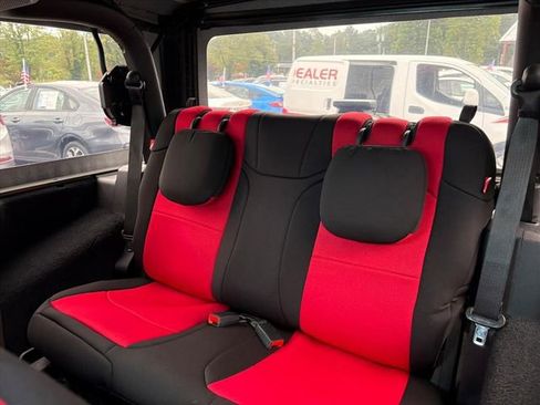Used 2020 Jeep Wrangler Sport image 18