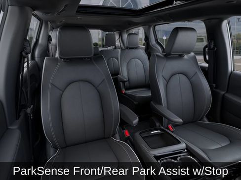 New 2026 Chrysler Pacifica Limited w/ Trailer Tow Group image 19