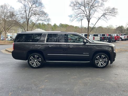 Used 2017 GMC Yukon XL Denali w/ Open Road Package image 6