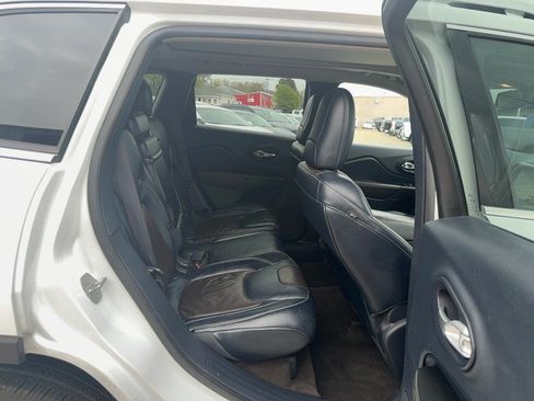 Used 2014 Jeep Cherokee Limited AWD/4WD image 20