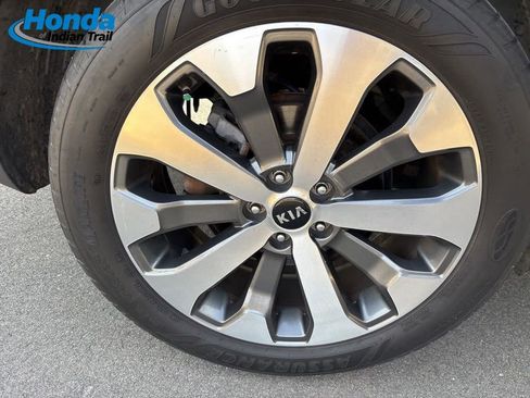 Used 2021 Kia Telluride EX w/ EX Premium Package image 9