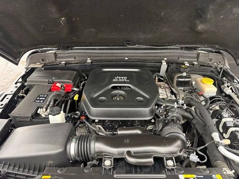 Used 2022 Jeep Wrangler Rubicon w/ Steel Bumper Group image 27