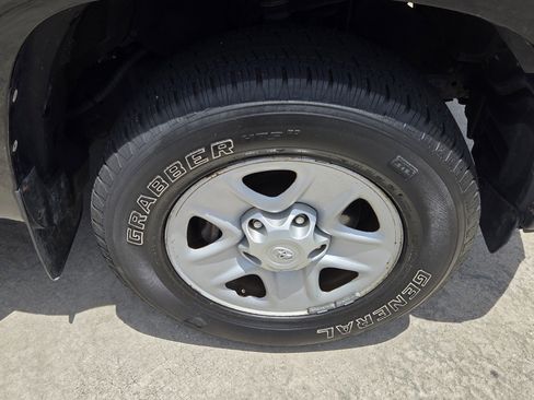 Used 2017 Toyota Tundra SR RWD image 12