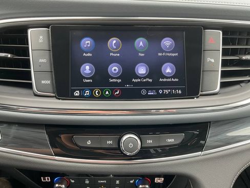 Certified 2020 Buick Enclave Essence w/ Sound and Sites Package AWD/4WD image 12