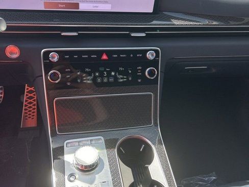 New 2026 Genesis GV80 3.5T e-SC AWD/4WD image 9
