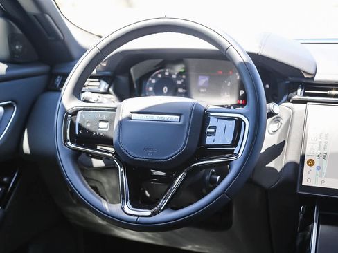 New 2026 Land Rover Range Rover Velar Dynamic SE image 13