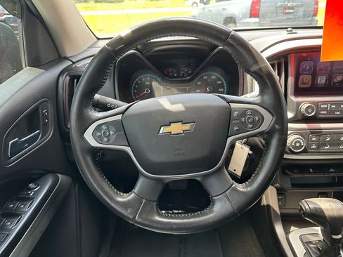 Used 2016 Chevrolet Colorado LT w/ LT Convenience Package RWD image 16