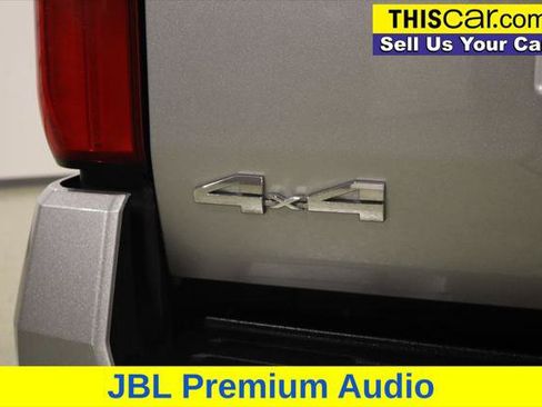 Used 2024 Toyota Tacoma SR5 AWD/4WD image 15