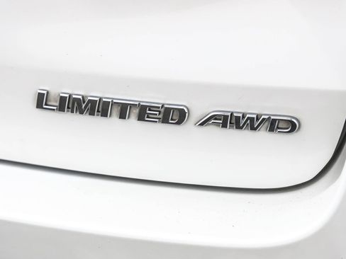 Used 2019 Toyota Highlander Limited image 8