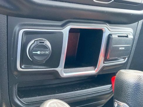 Used 2021 Jeep Wrangler Unlimited Sport AWD/4WD image 23