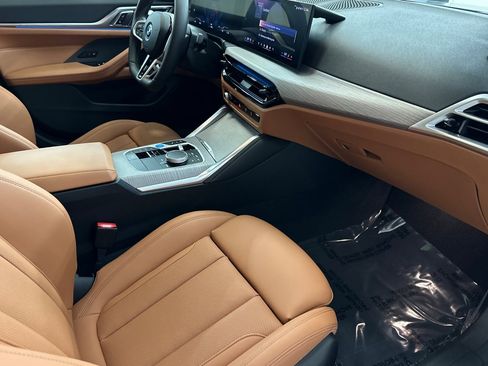 Certified 2025 BMW i4 eDrive40 w/ M Sport Package RWD image 32
