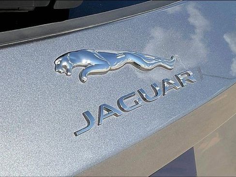 Used 2025 Jaguar F-PACE R-Dynamic S image 8