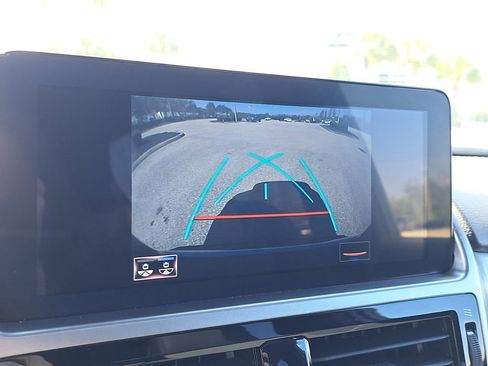 Used 2022 Lexus GX 460 Premium w/ Premium Package image 24